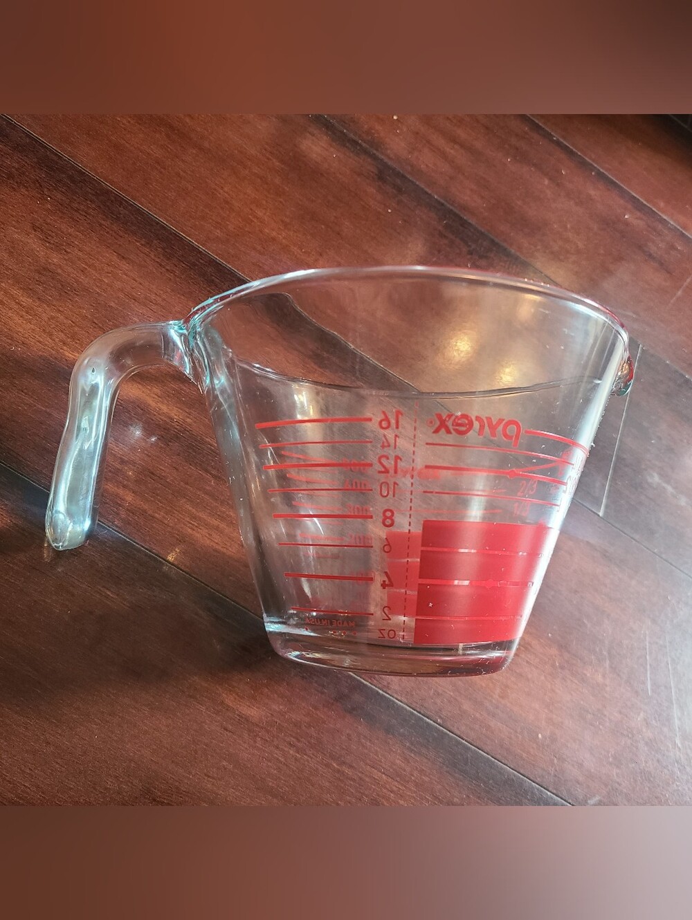 Vintage Pyrex Reverse Read 2 Cup 16 Oz Glass Measuring Cup Red Letters Excellent